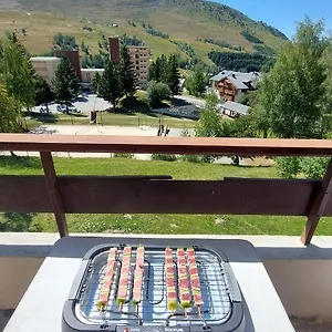 https://appart-pour-6-7-pers-avec-balcon-au-pied-des-pistes.hotels-rhonealpes.com