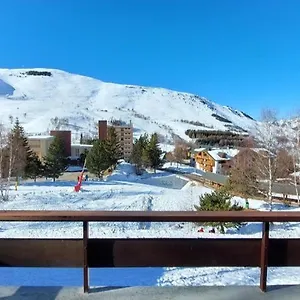 https://appart-pour-6-7-pers-avec-balcon-au-pied-des-pistes.hotels-rhonealpes.com